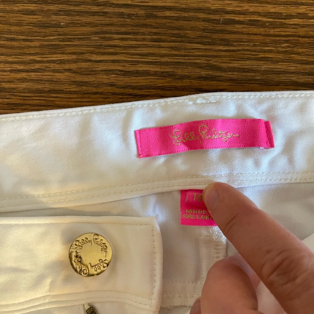 Elegant Lilly Pulitzer Women's White Jeans with Gold Trim Size 16 - Picture 3 of 5